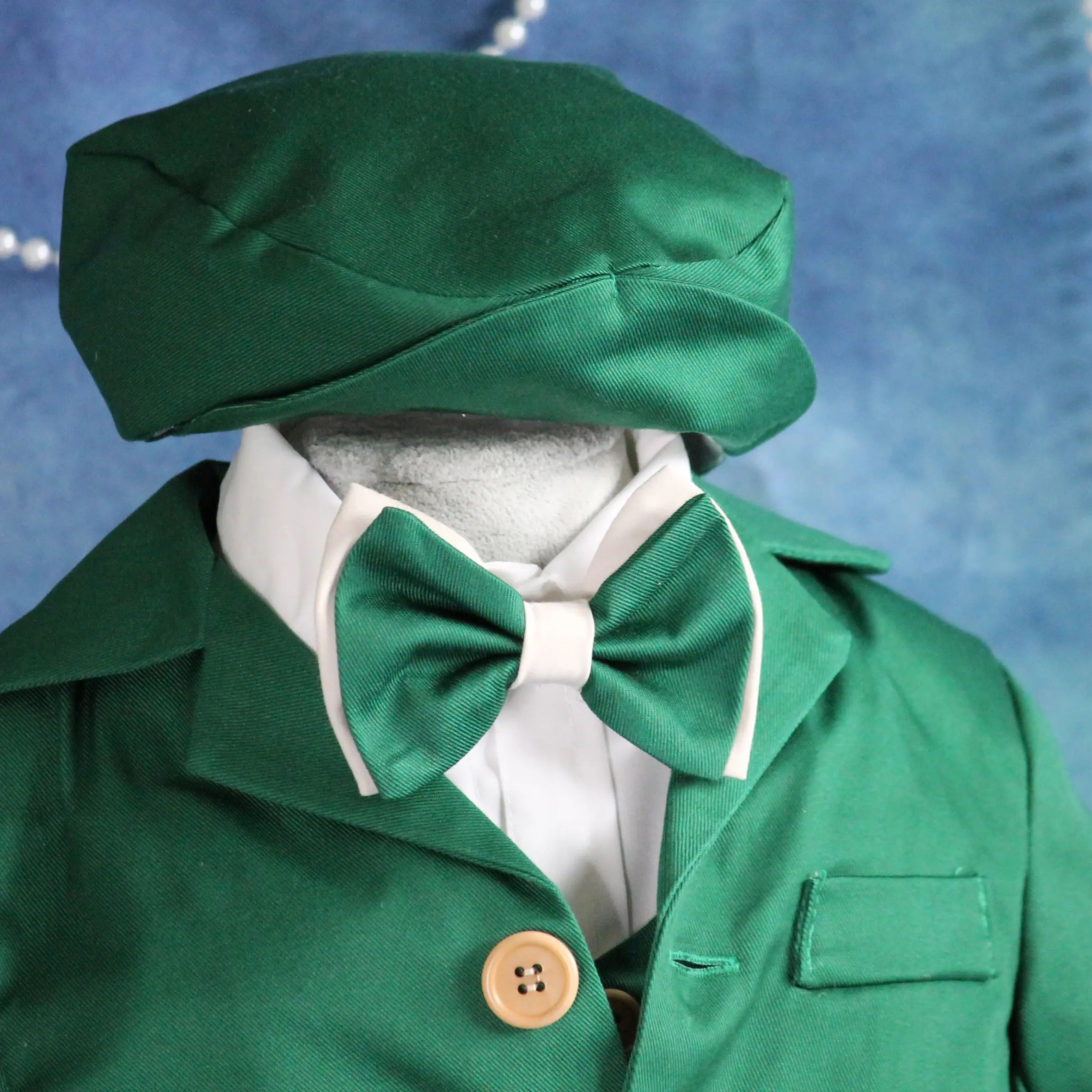 costum cu papion botez gabriel verde